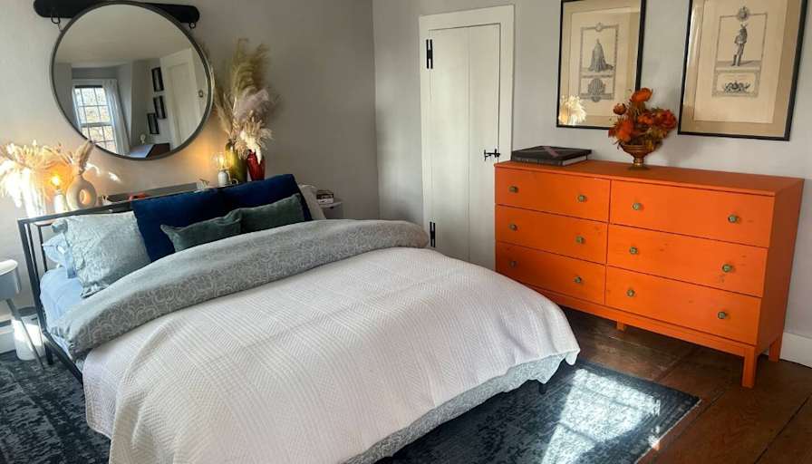 Scarlett's room
