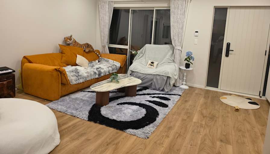 Henin Karkada's room