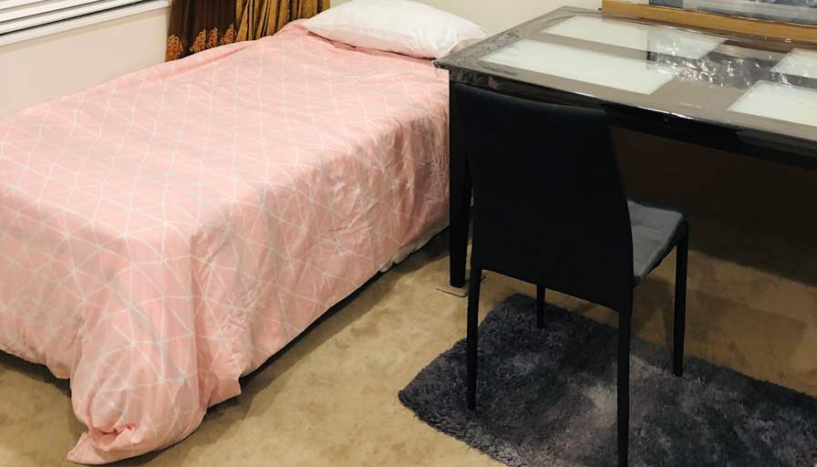 Sandy's room