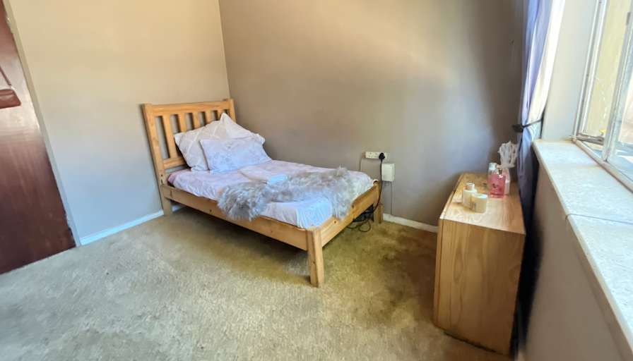 Eugenia's room