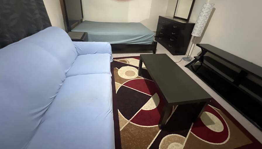 Jong's room
