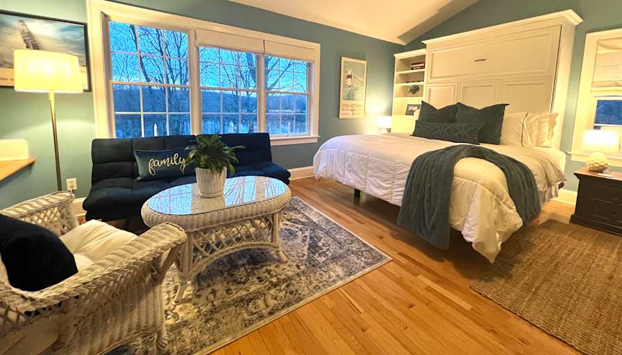 Meme’s Shoreline Rental's room