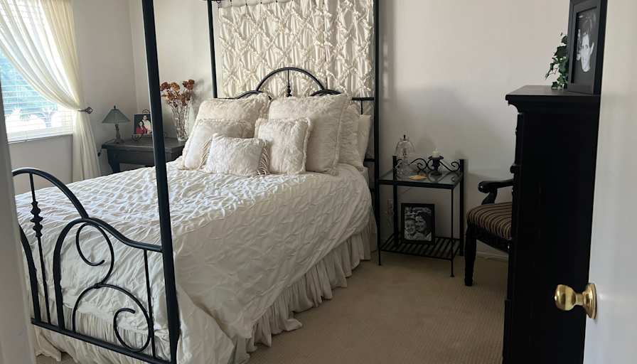 Michelle Jaureguy's room