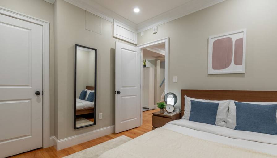 Sam June's room