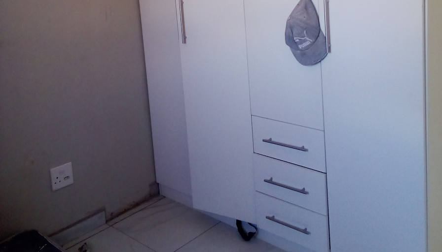 Sips's room