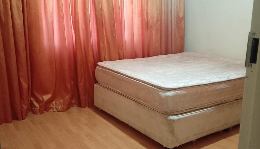 Ayi Phalane's room