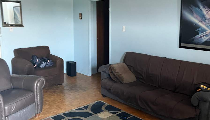 Leonard Ruddy's room