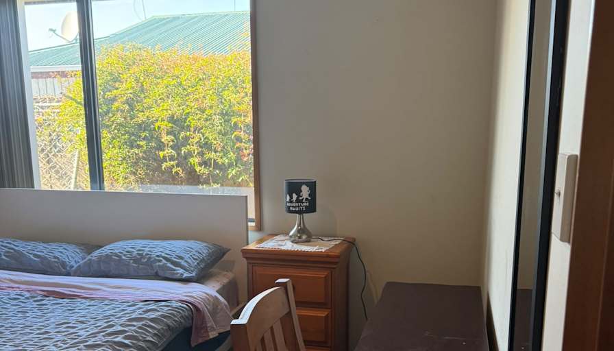 Stu HOLDEN's room