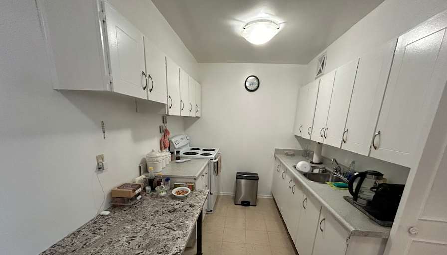Lazar's room