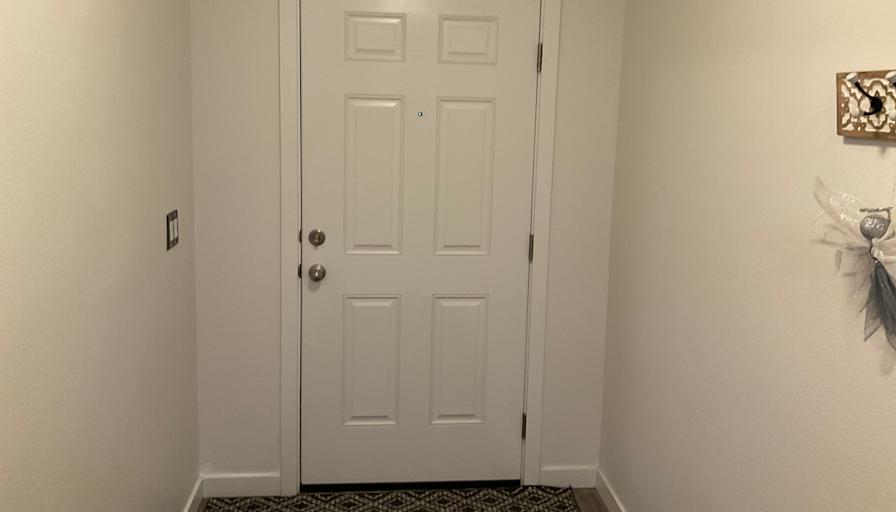 Geo R's room