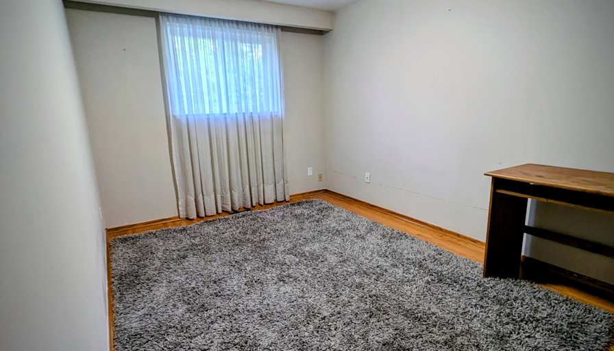 Jonny's room