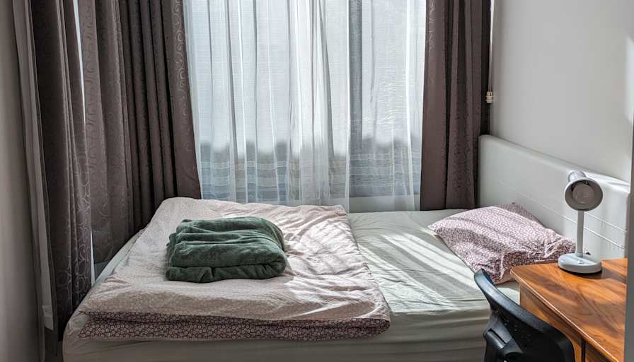 Tanka's room