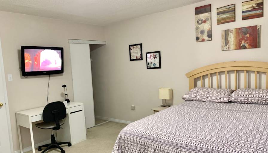 Mark Kay's room