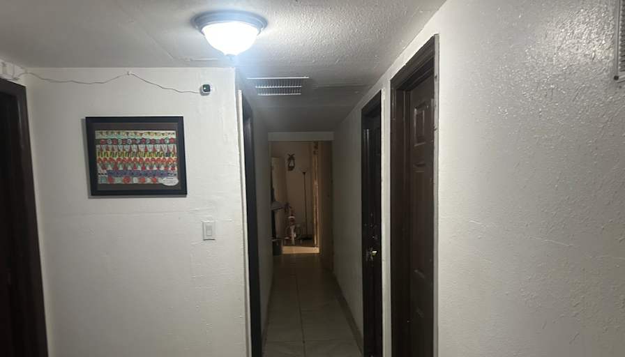 Giovanny's room
