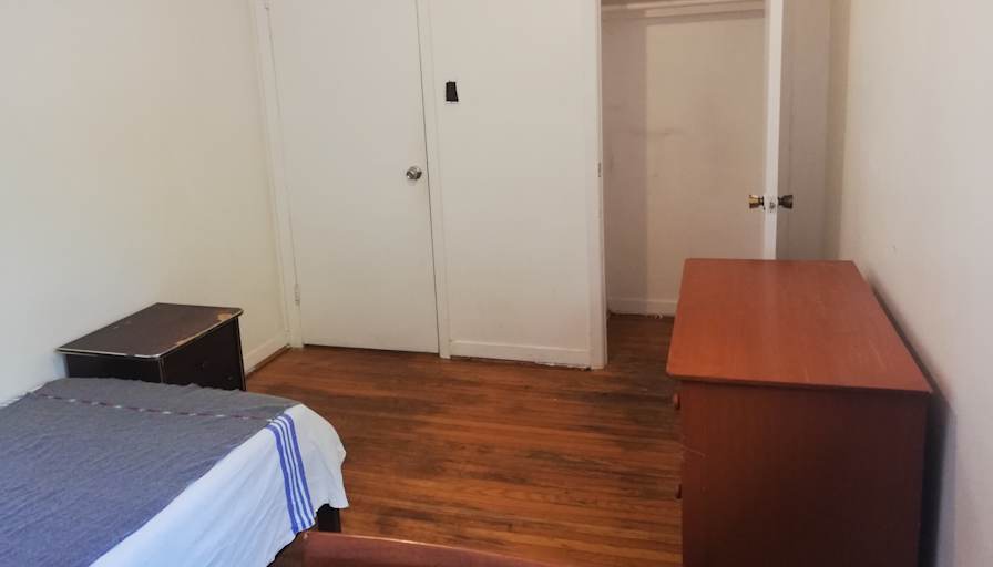 BILL's room