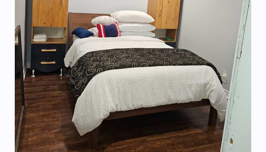 Donnette Jackson's room
