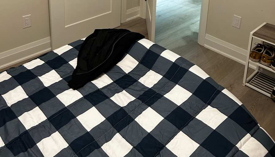 Thomas's room