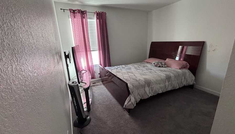 Kayy's room