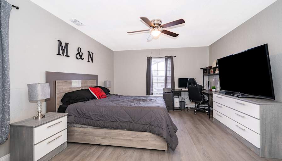 Mikael Khaldi's room