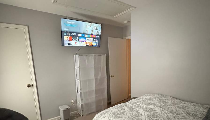 Alexa Livingtone's room