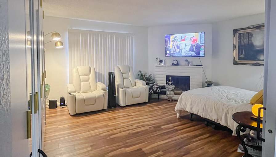 Tiffanny's room