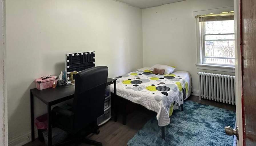 Seyedehfatemeh's room