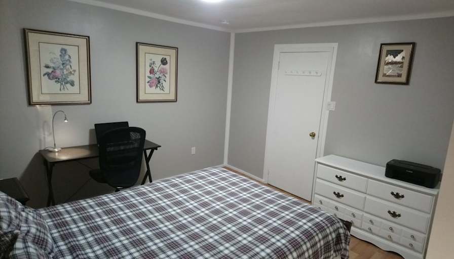 Jomar's room
