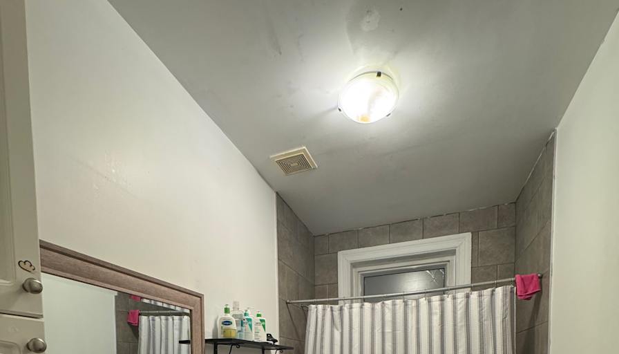Sophie Liang's room