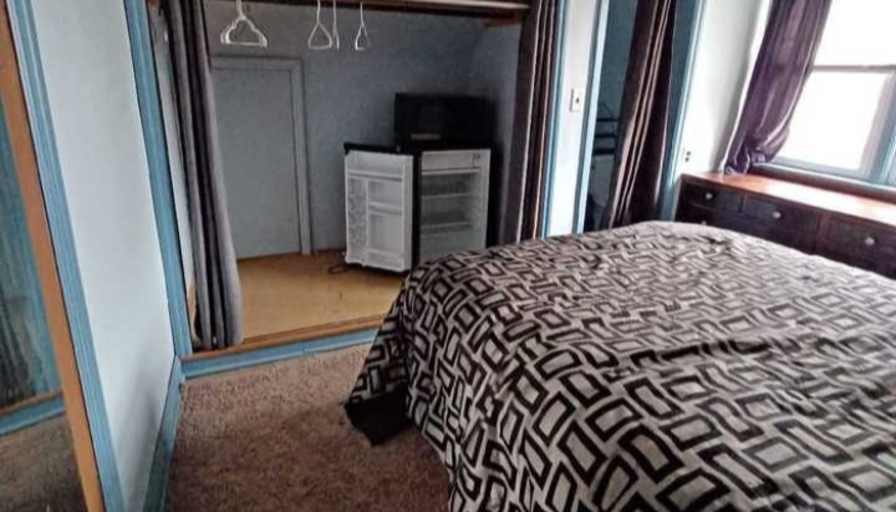 Jenn's room