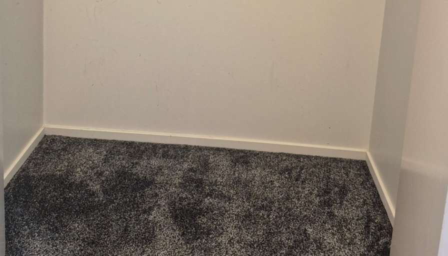 Deep's room