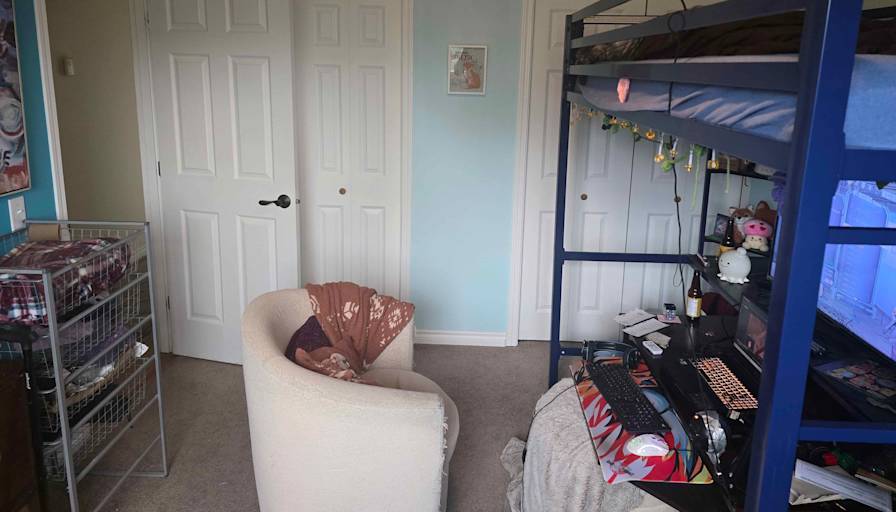 Dylan Edwards's room