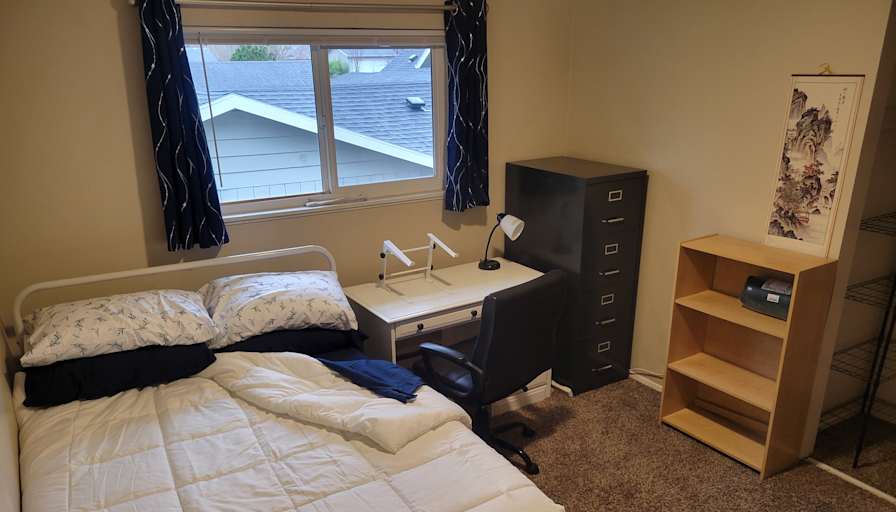 Mark's room
