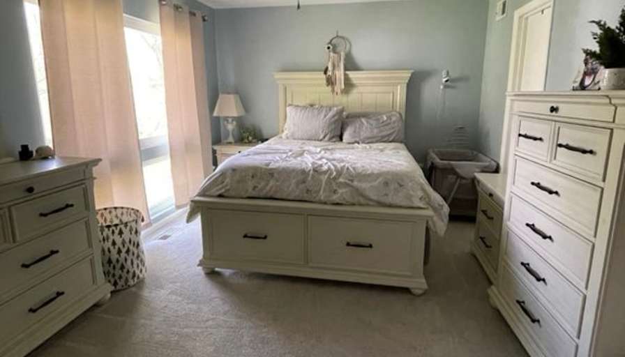 Rayna's room