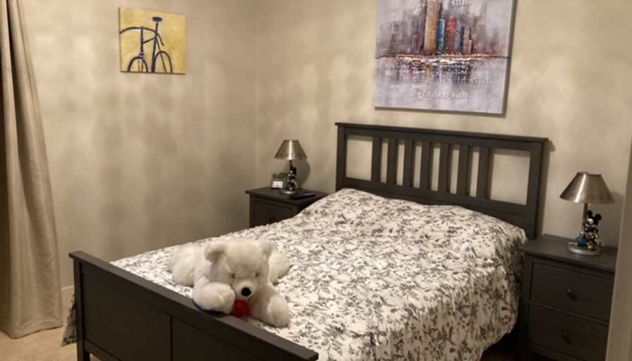 Andreas's room