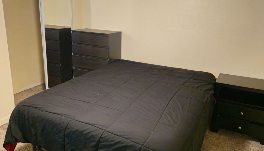 Osvaldo's room