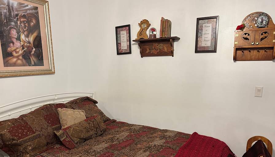 Maureen Evans's room