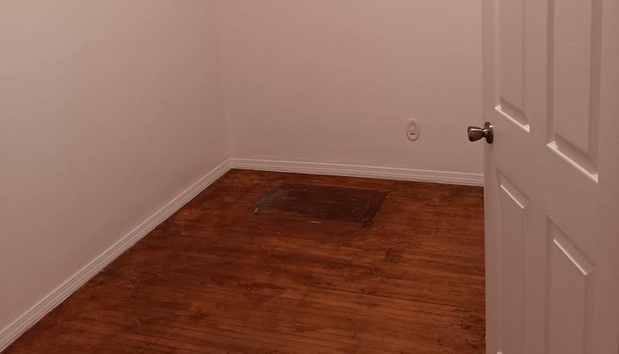 JeyJey's room
