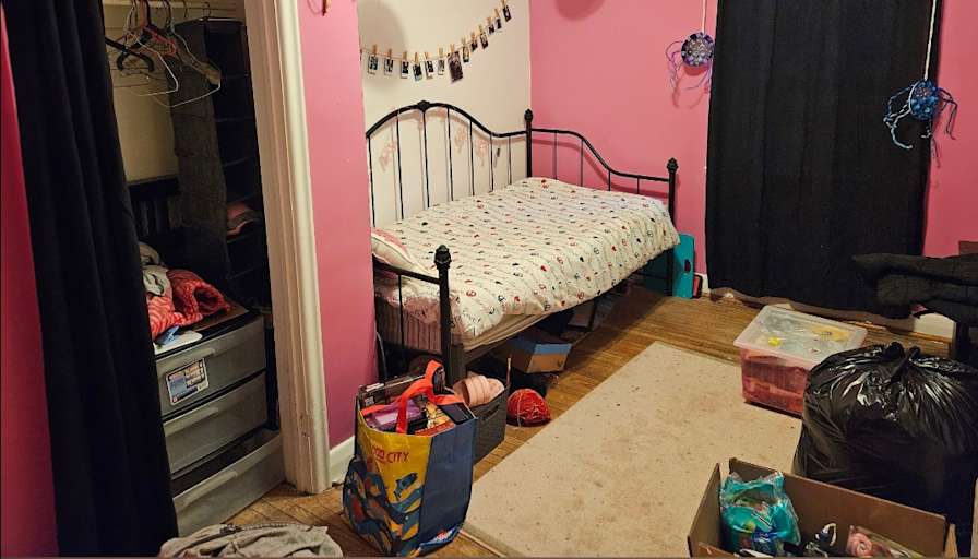 Donna's room