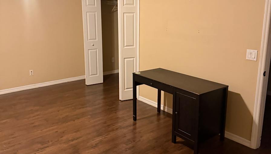jay's room