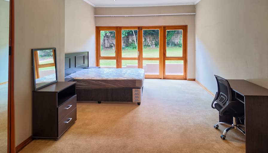 Roomify Properties's room