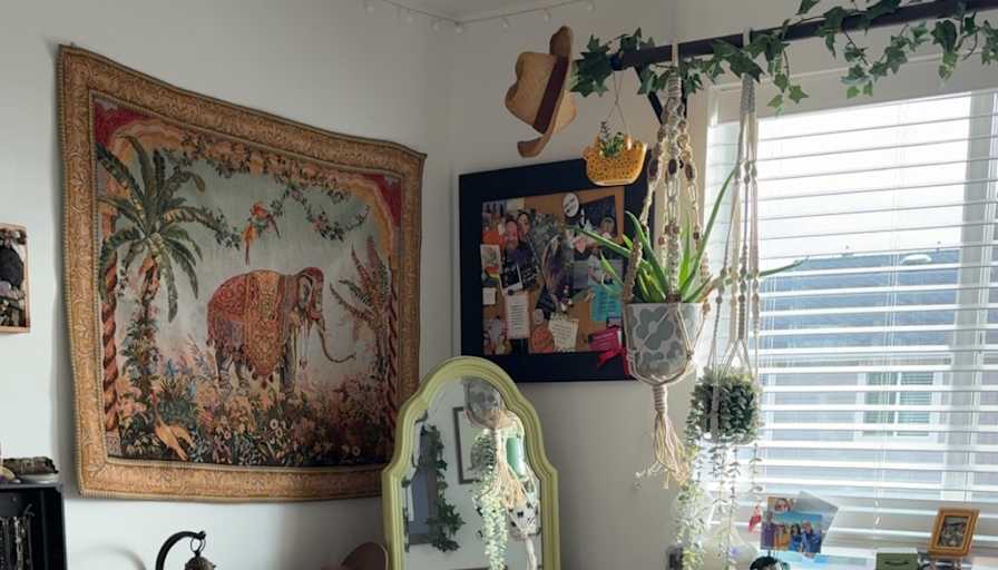 Gwen's room
