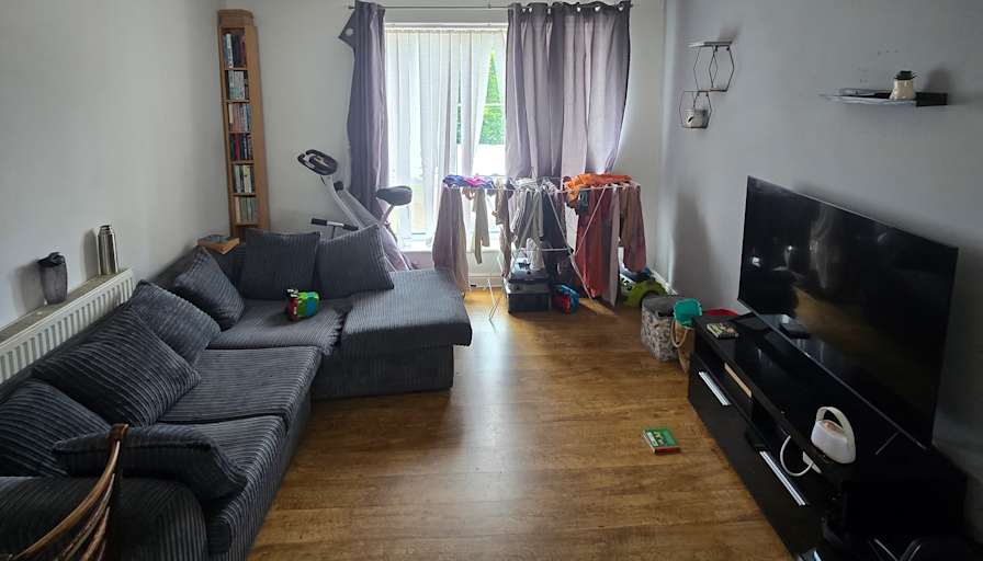 Ali's room