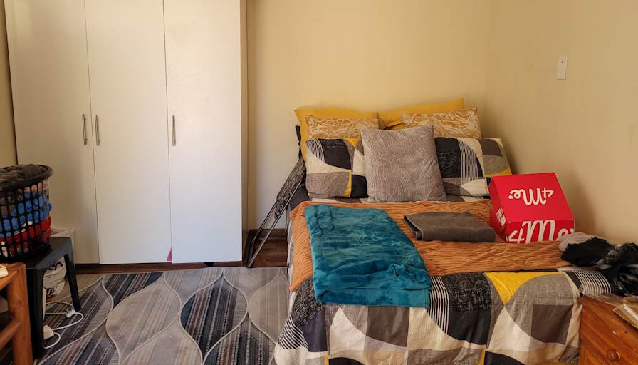 Thomas Sello's room