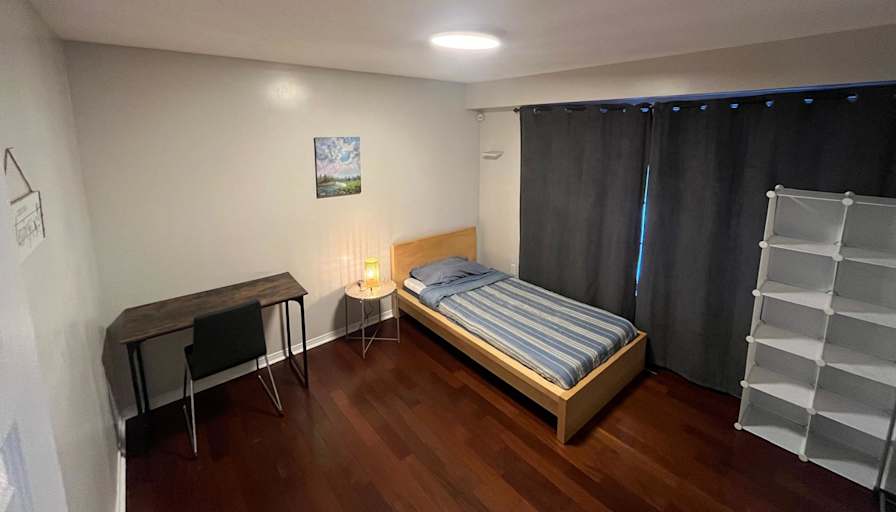Vic's room