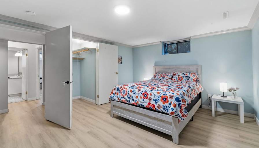 Elham's room