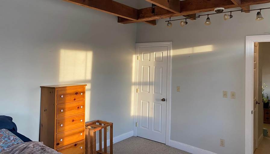 Thomas's room
