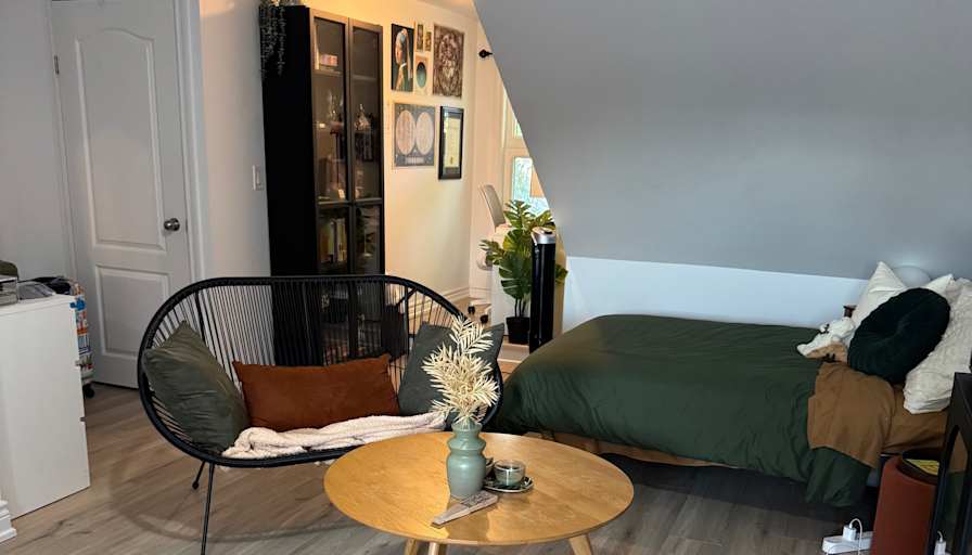 Yan's room