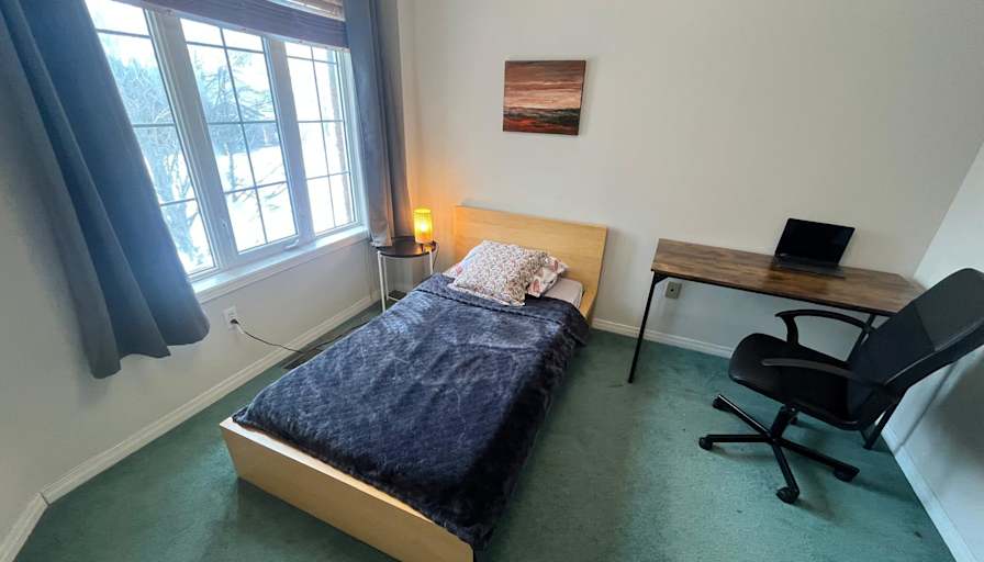 Vic's room