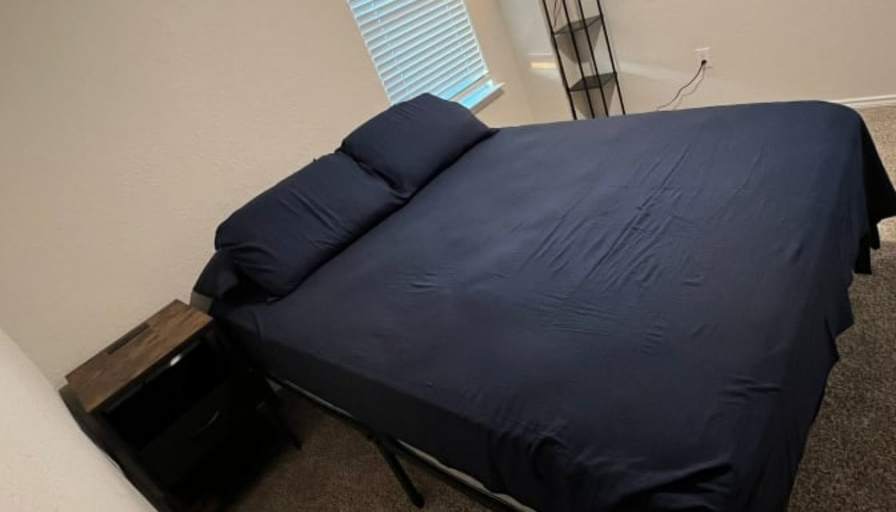 Erick's room