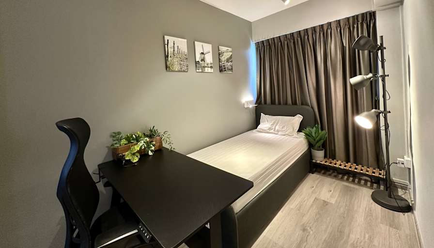 Claudia's room